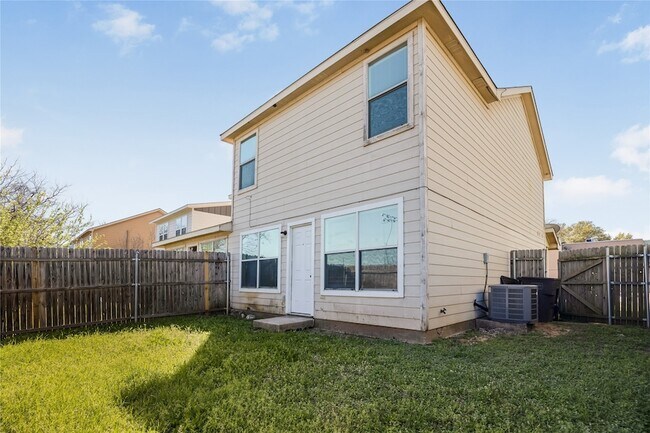 Building Photo - 4524 Alamosa St