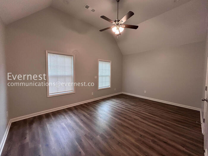 Building Photo - 2007 Morehouse Dr NW