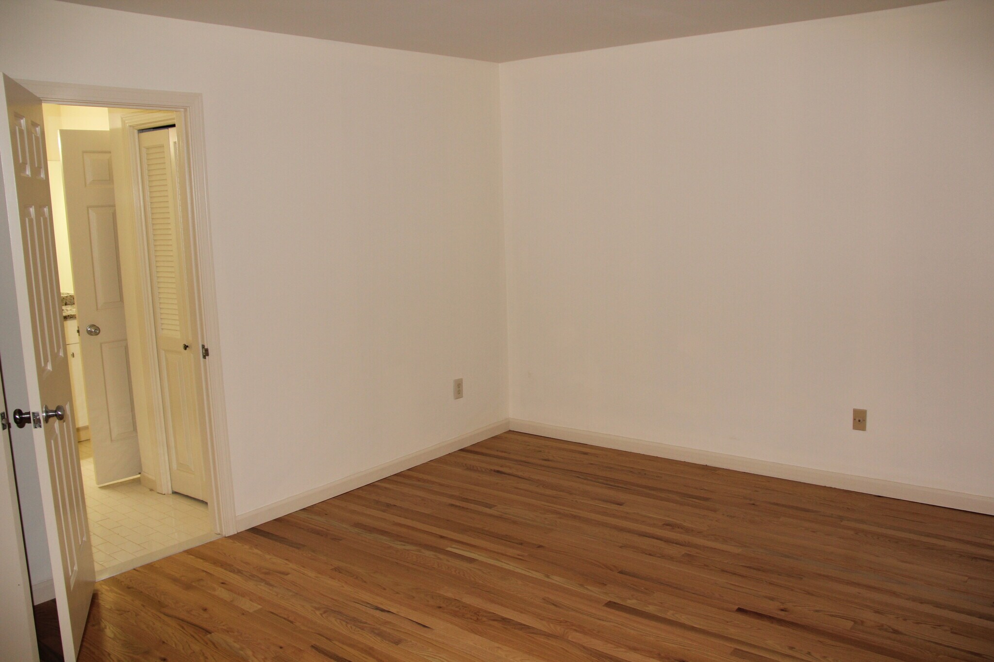 Master bedroom - 45 Tunxis Vlg