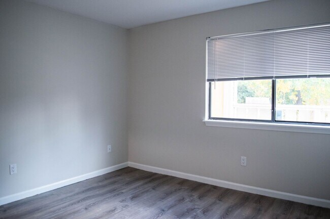 Building Photo - 2-Bed Westville Condo w/ In-unit Laundry & Off-street Parking