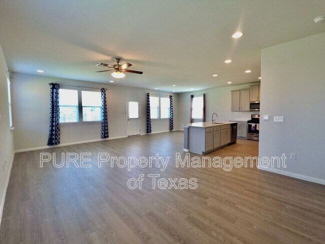Building Photo - 10400 Alemoor Dr