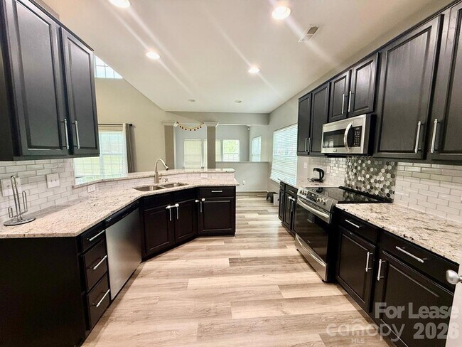 Building Photo - 13141 Wilburn Park Ln