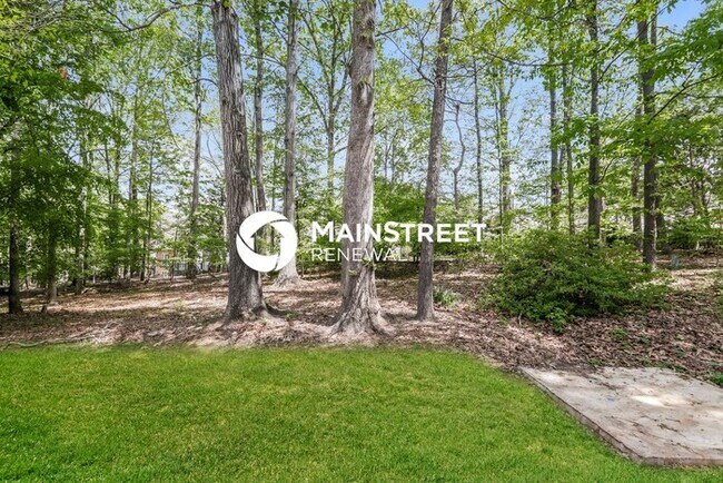 Building Photo - 4 Bedroom Pet-Friendly Home in CHARLOTTE, ...