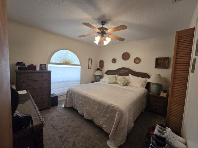 Building Photo - 4261 Paradise Cir