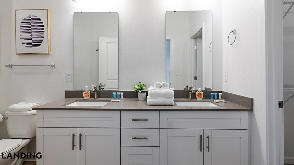 Building Photo - 515 Corso Ln