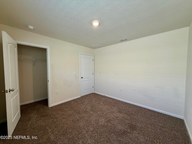 Building Photo - 3541 Lawton Pl