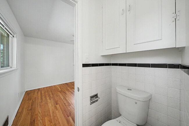 Building Photo - 2303 Braun Ct