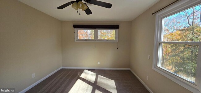 Building Photo - 7613 Locust Ln