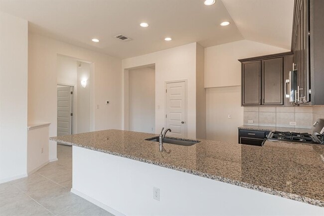 Building Photo - 110 Watercourse Wy