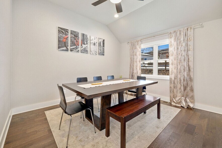 Building Photo - 2104 Almand Dr