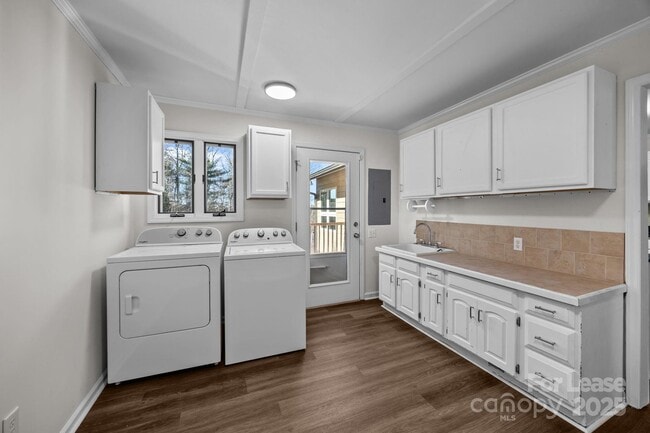 Building Photo - 130 Boulder Dr