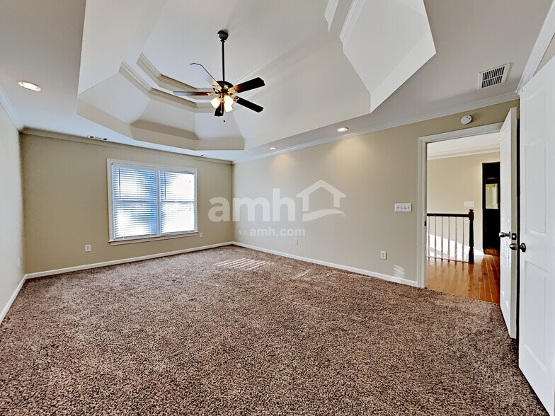 Building Photo - 708 Braidwood Ridge NW