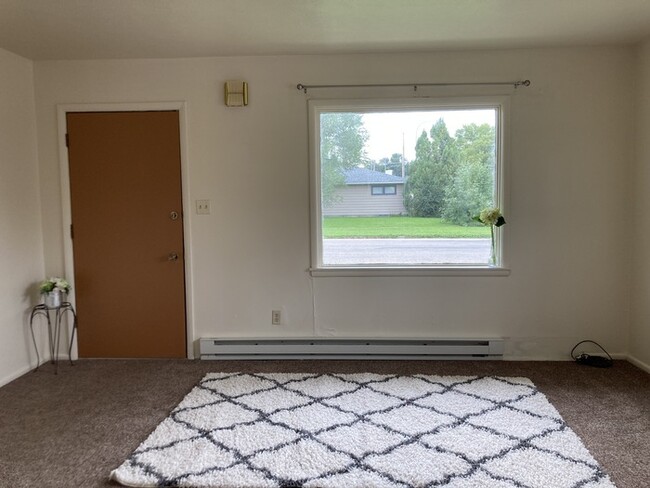 Primary Photo - 805 3rd St SW