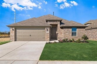 Building Photo - 5909 Lovills Crk St