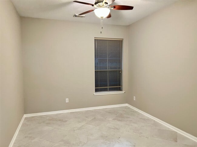 Building Photo - 16807 Laguna Springs Dr