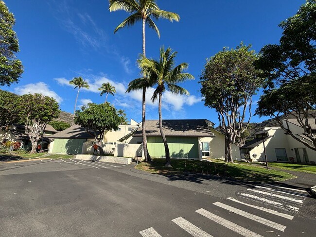 Building Photo - Hawaii Kai - The Village Green - 3 Bdrm/2 Bath/2 Prkg - $3,400