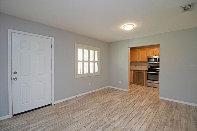 Building Photo - 6150 Gulfport Blvd S