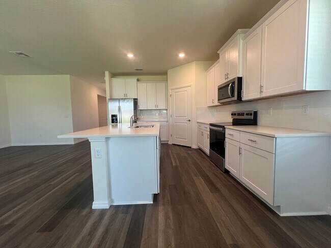 Building Photo - New Build 4 bed/2bath House in The Archer ...