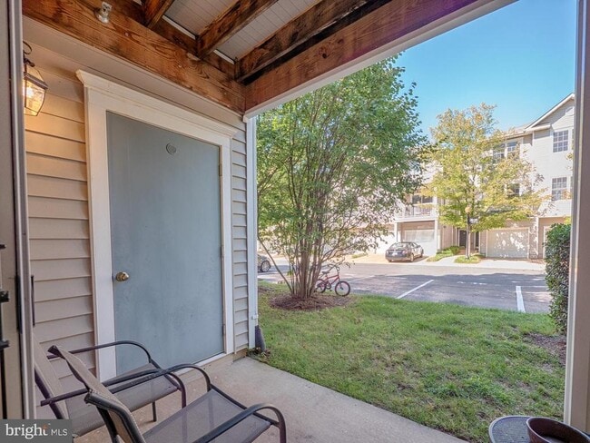 Building Photo - 12854 Fair Briar Ln