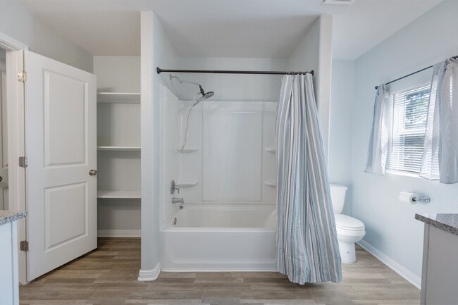 Building Photo - 196 Goldenrod