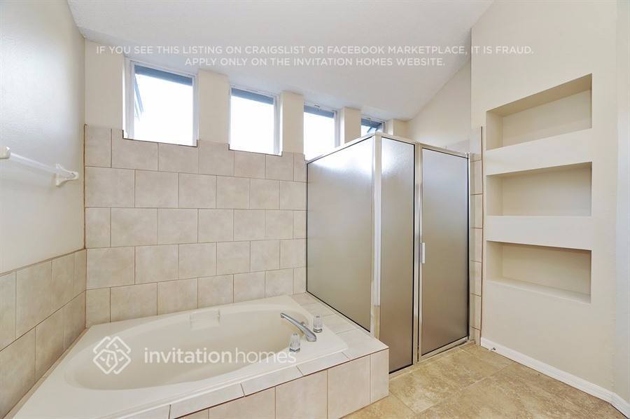 Building Photo - 18528 Avocet Dr