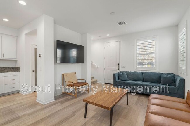 Building Photo - 31234 Calle Cirros