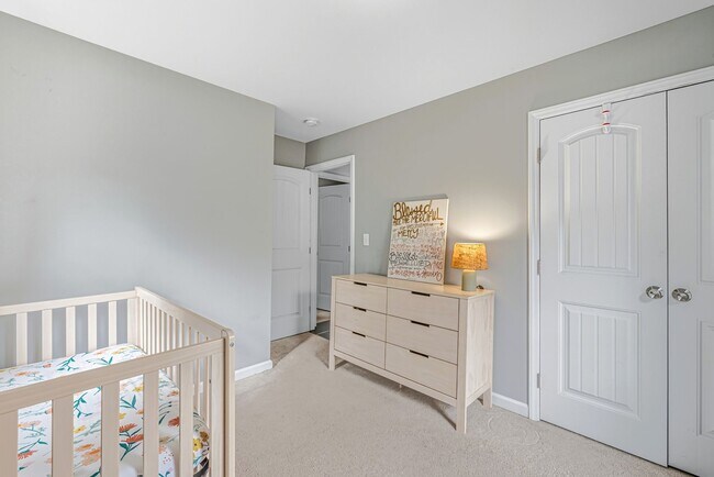 Building Photo - 2601 Bristol Pl