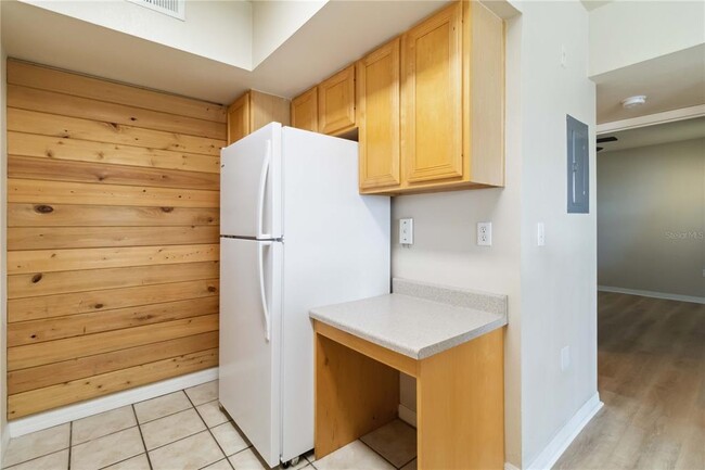 Building Photo - 1010 Villagio Cir