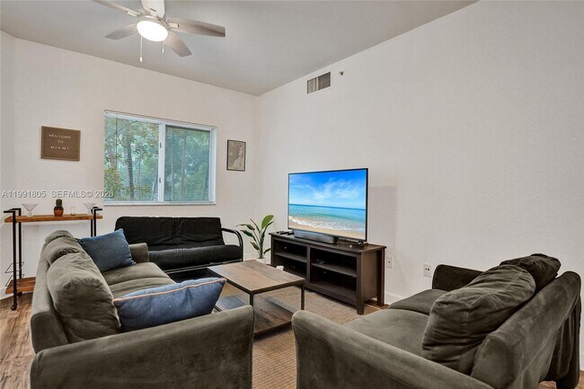 Building Photo - 6001 SW 70th St