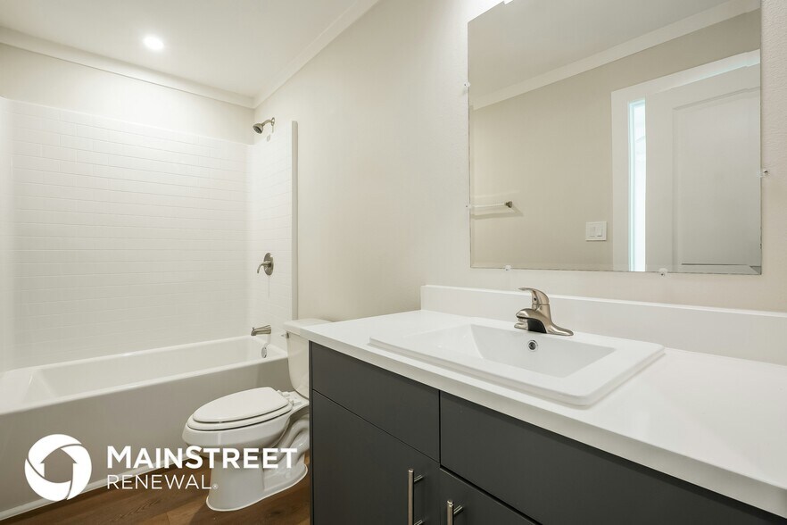 Building Photo - 2104 Belzise Terrace