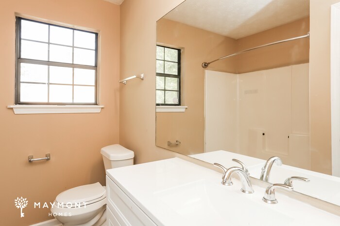 Building Photo - 575 Scarborough Rd