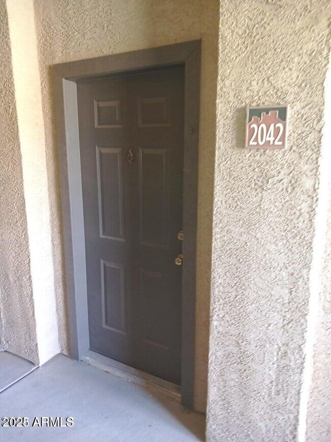 Primary Photo - 5401 E Van Buren St