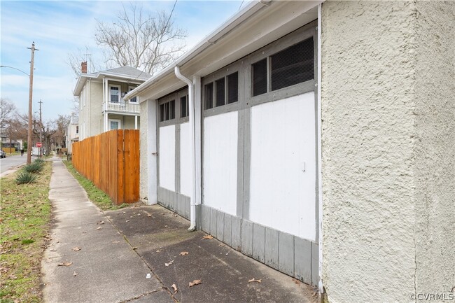 Building Photo - 2726 Hanes Ave