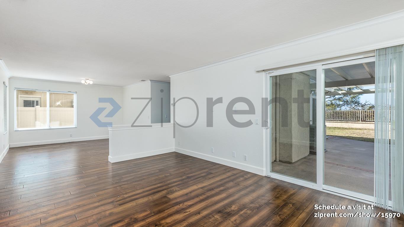 Building Photo - Unit