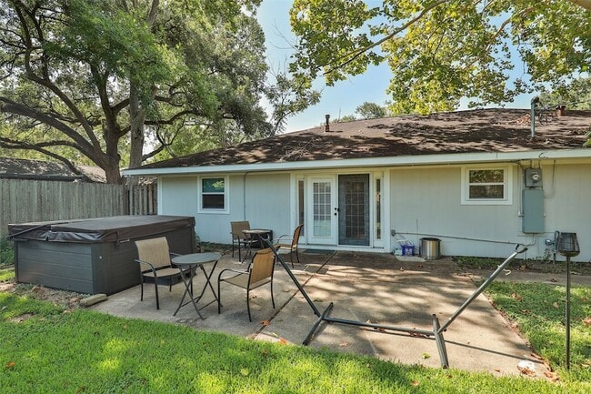 Building Photo - 6106 Kuldell Dr