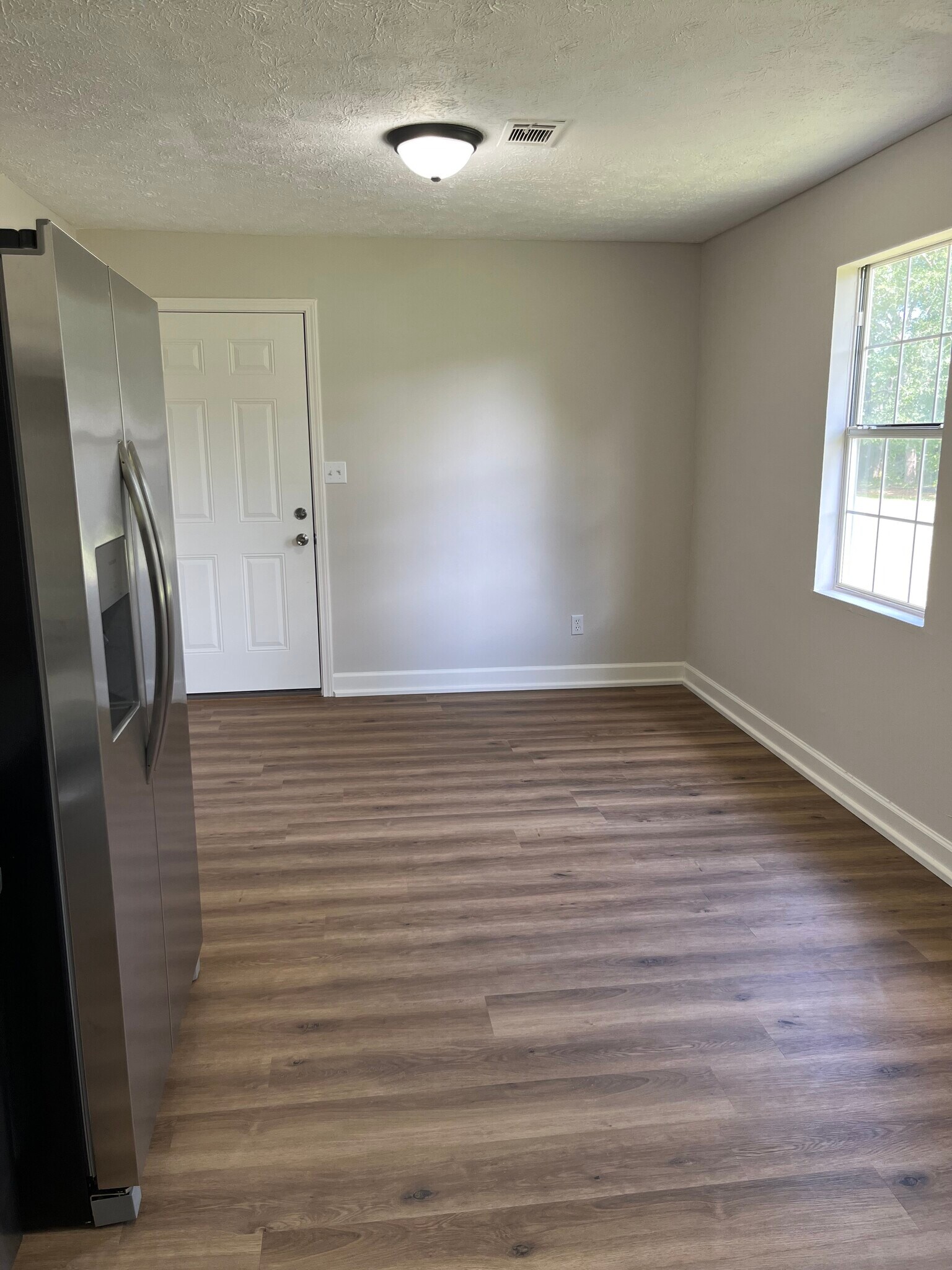 Dining area - 116 Bradley Cir