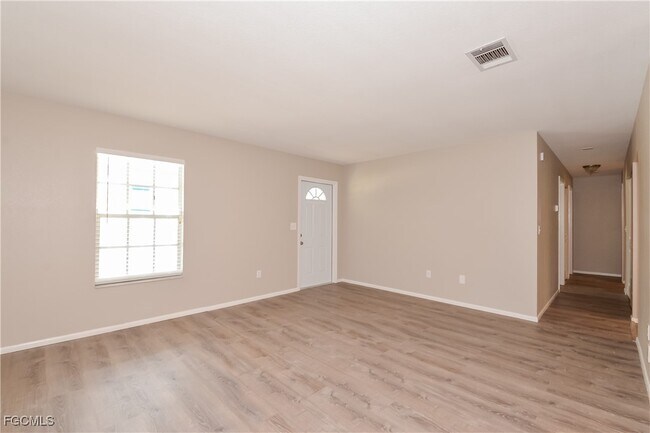 Primary Photo - 5222 Cambay St