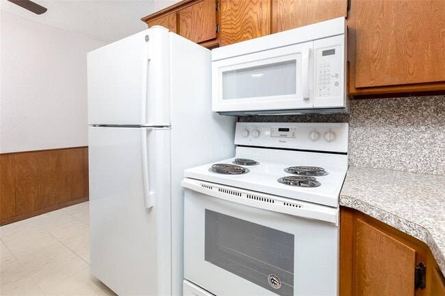 Building Photo - 14881 Tye Brumley St