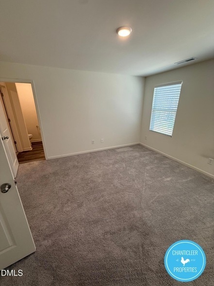 Building Photo - 329 Spaight Acrs Wy