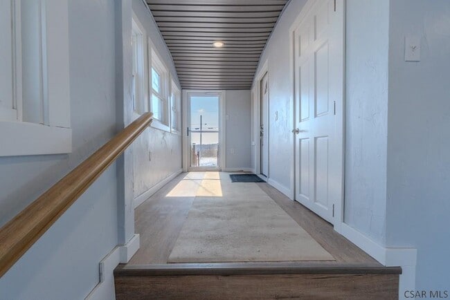 Building Photo - 352 Coon Rdg Rd