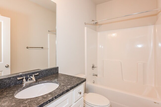 Building Photo - 1200 Spring Marsh Ct NE