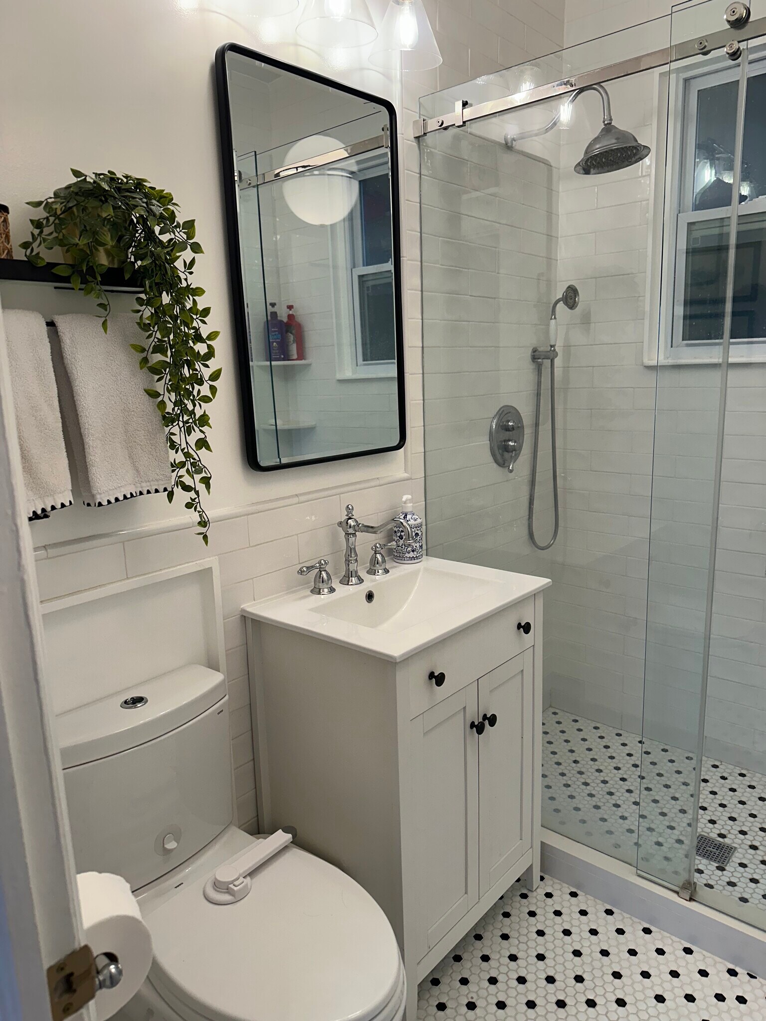 Building Photo - 1711 35th St NW