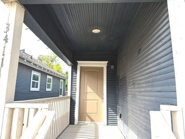 Building Photo - 3411 Providence St