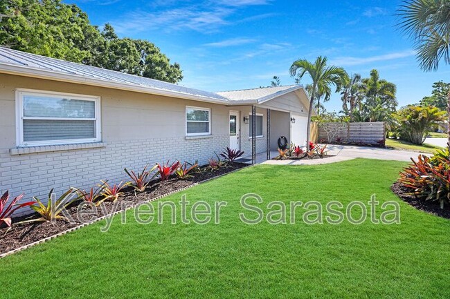 Building Photo - 2643 Bismark Way