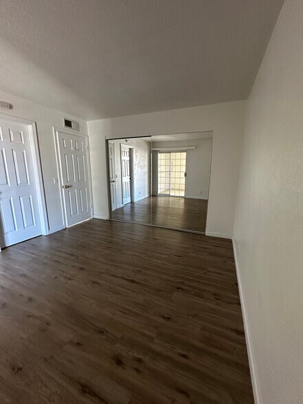 Building Photo - 2798 N Junipero Ave
