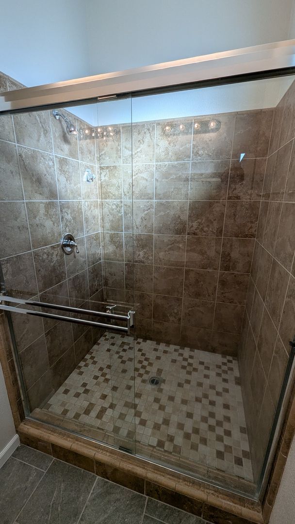 Building Photo - Immaculate 4 Bedroom 2.5 Bath Home in Sierra Meadows