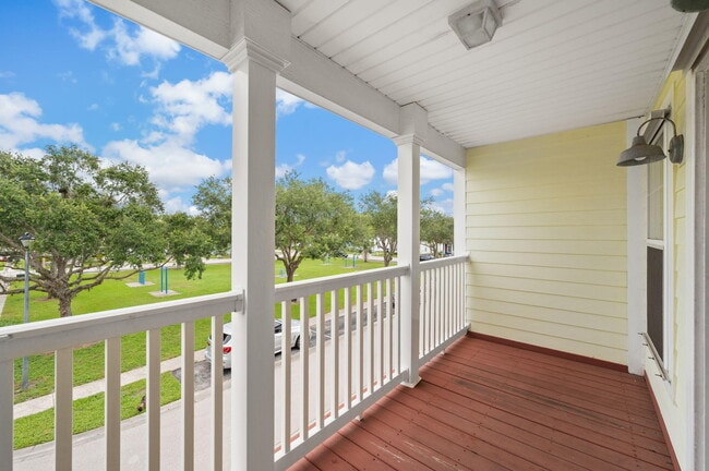 Building Photo - 3322 Monterey Square Ln