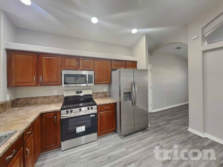 Building Photo - 1181 Creekview Ct