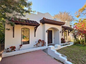 Building Photo - Mediterranean-Style Waterfront Home on Lake Tarpon- 3bed|2bath