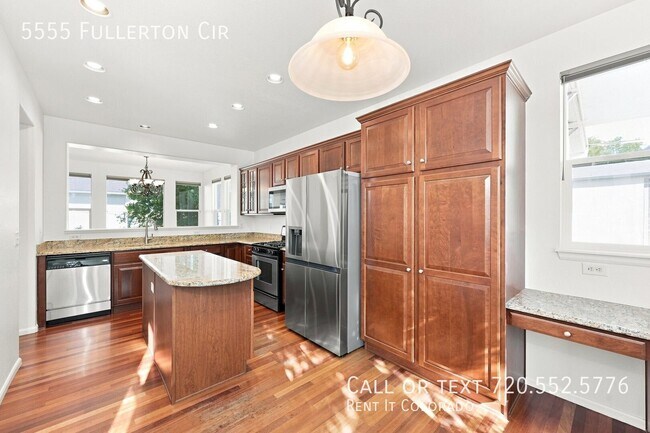 Building Photo - 5555 Fullerton Cir